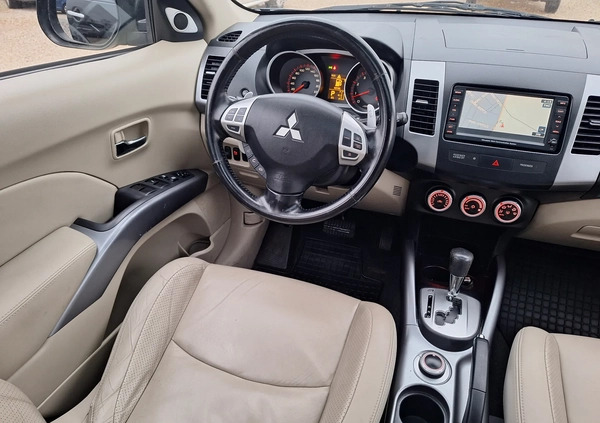 Mitsubishi Outlander cena 30900 przebieg: 184000, rok produkcji 2007 z Kutno małe 781